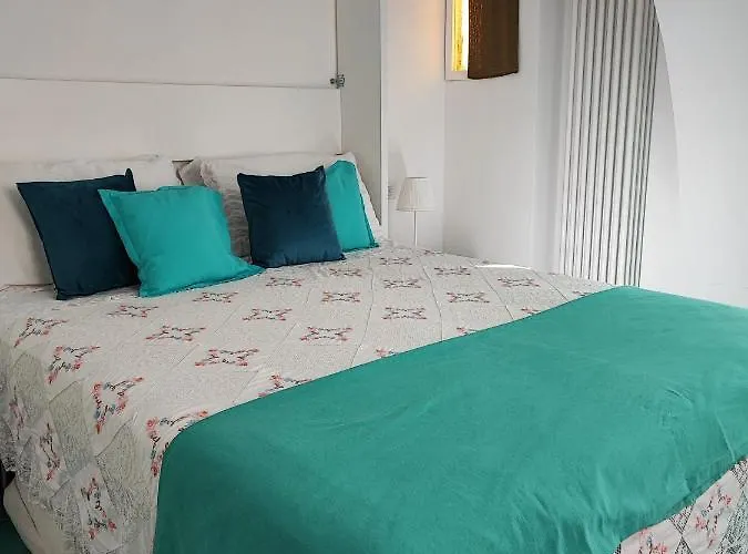 Small Wonder Tiny Town House * Amalfi