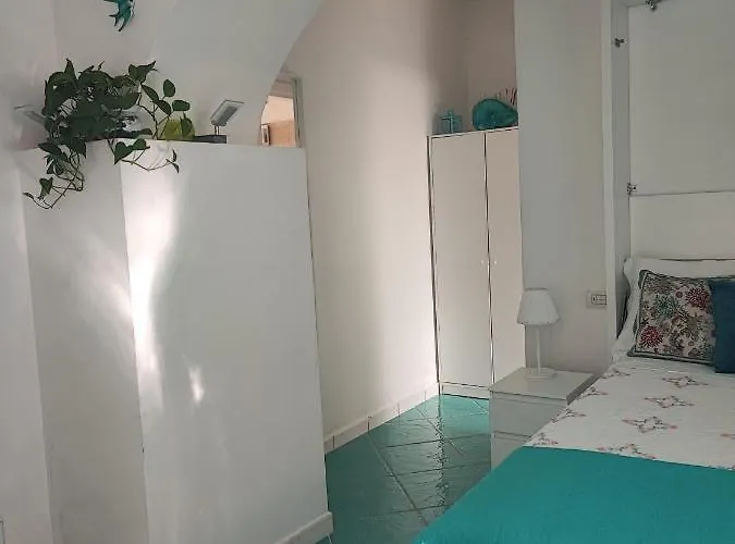 Small Wonder Tiny Town House Lejlighed