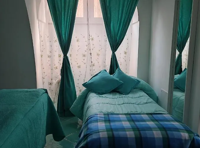 Small Wonder Tiny Town House Lejlighed