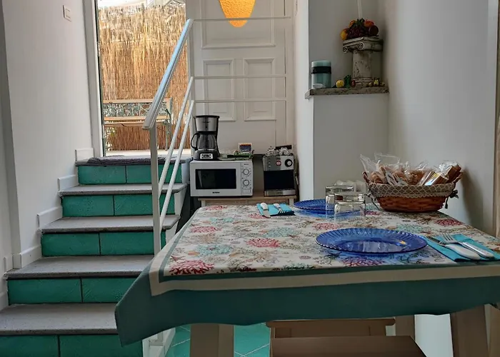 Apartment Small Wonder Tiny Town House *